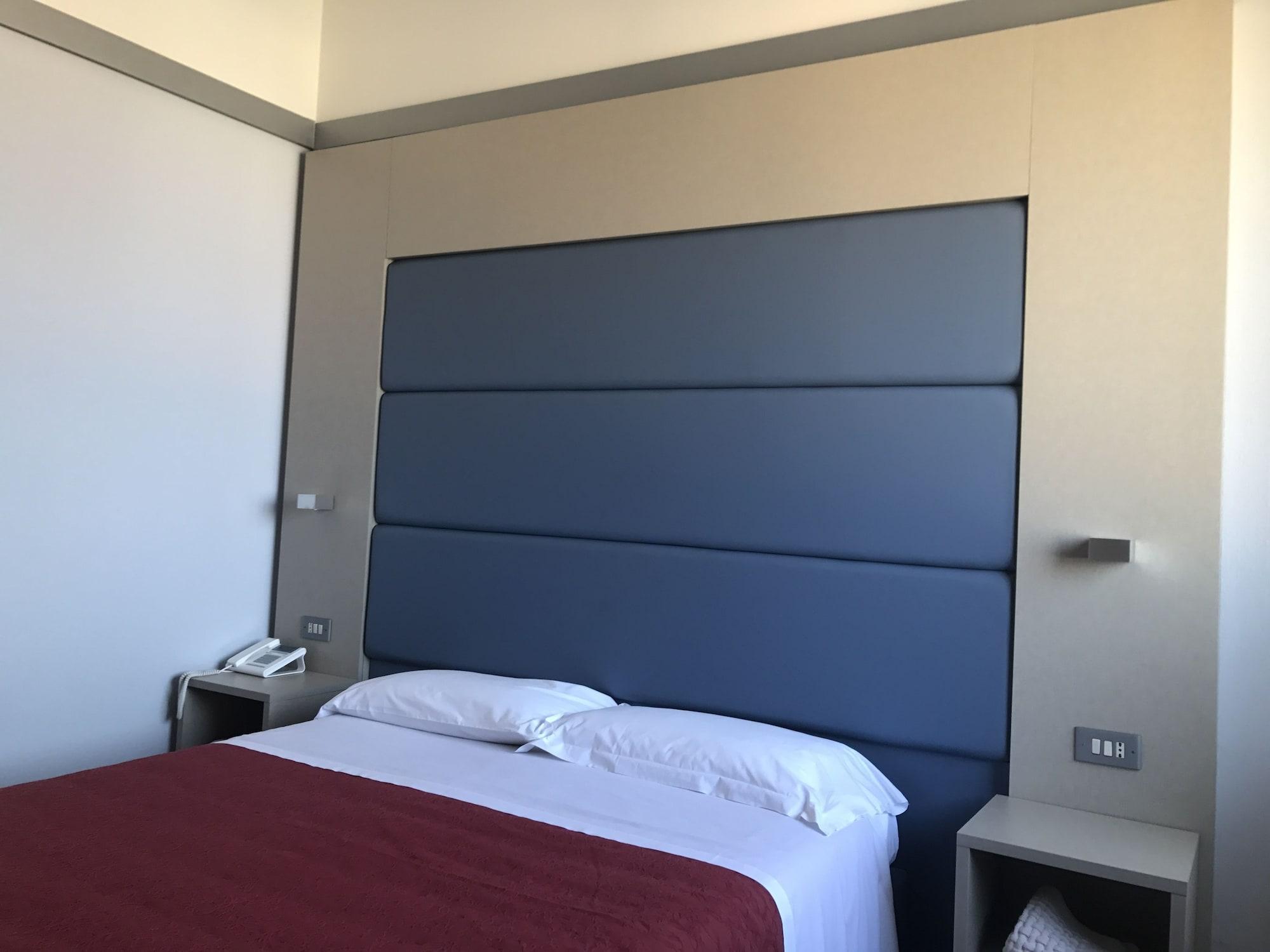 Hotel Elisabeth Due Фано Екстериор снимка