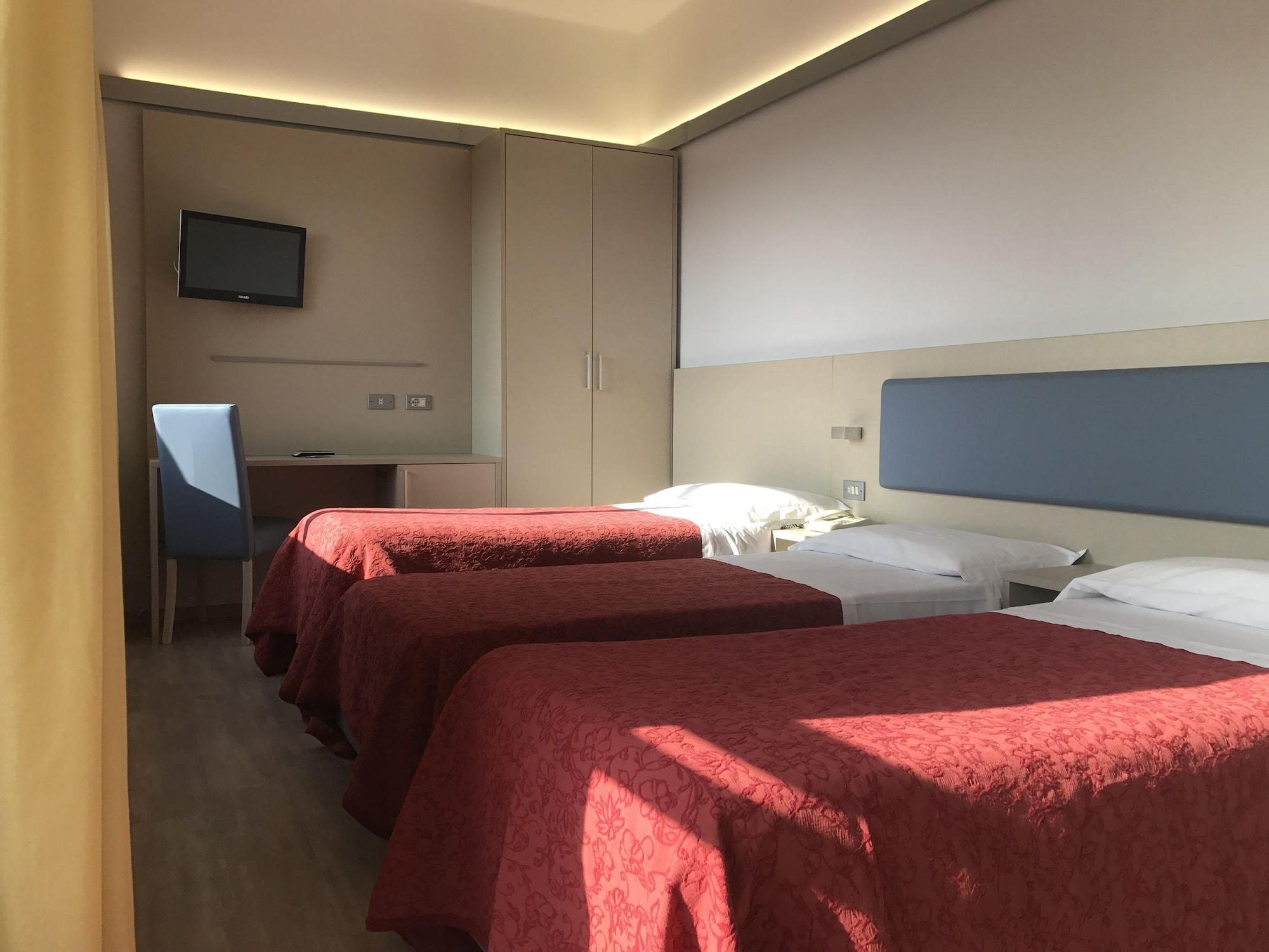 Hotel Elisabeth Due Фано Екстериор снимка