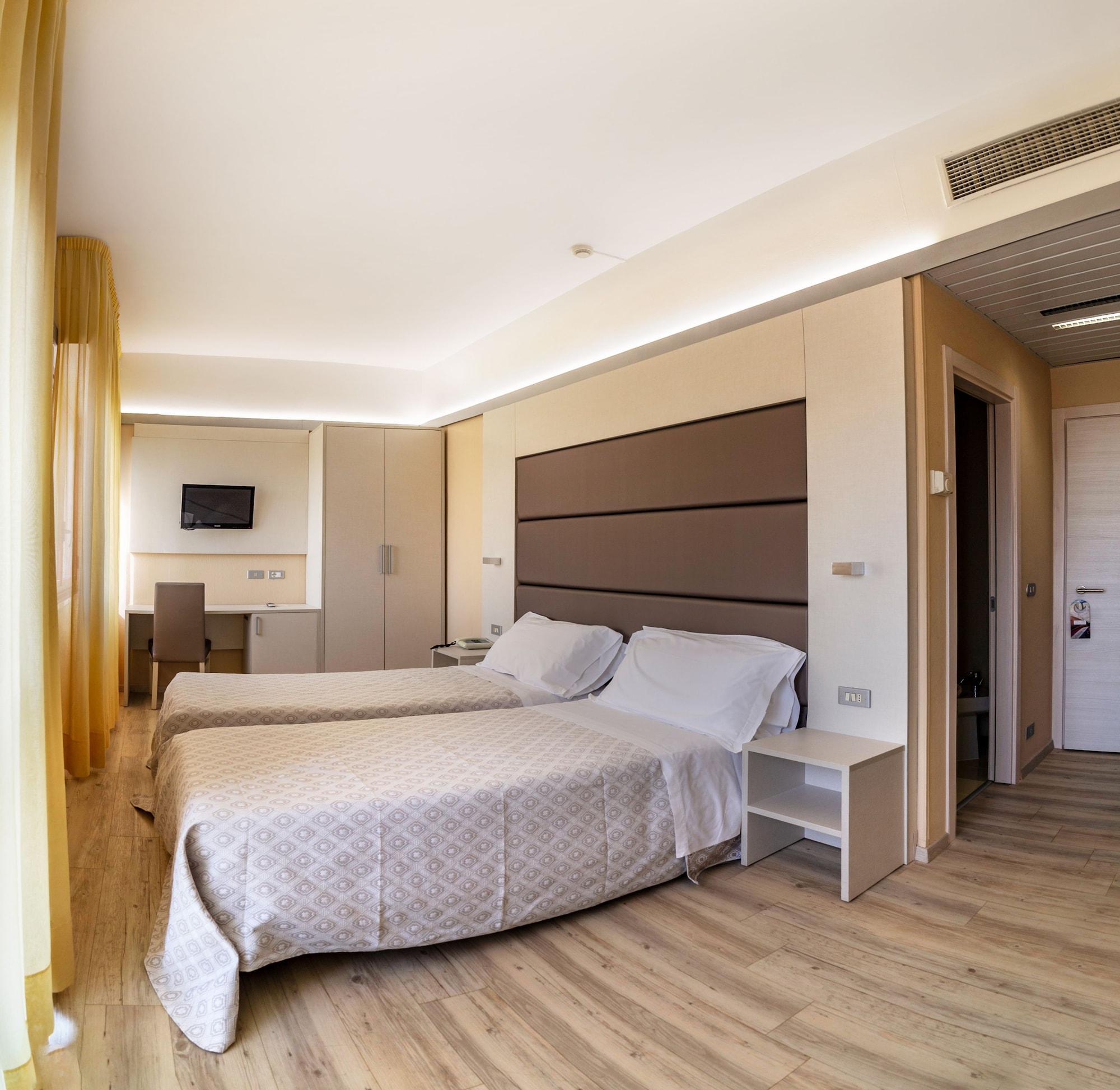Hotel Elisabeth Due Фано Екстериор снимка