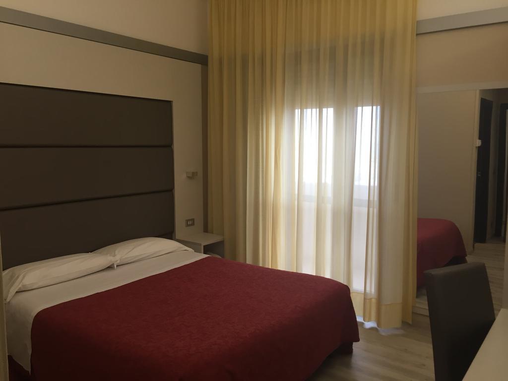 Hotel Elisabeth Due Фано Екстериор снимка