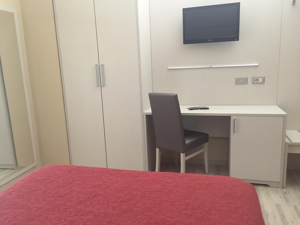 Hotel Elisabeth Due Фано Екстериор снимка