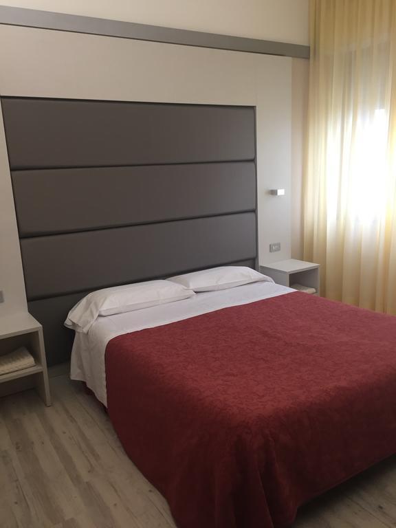 Hotel Elisabeth Due Фано Екстериор снимка
