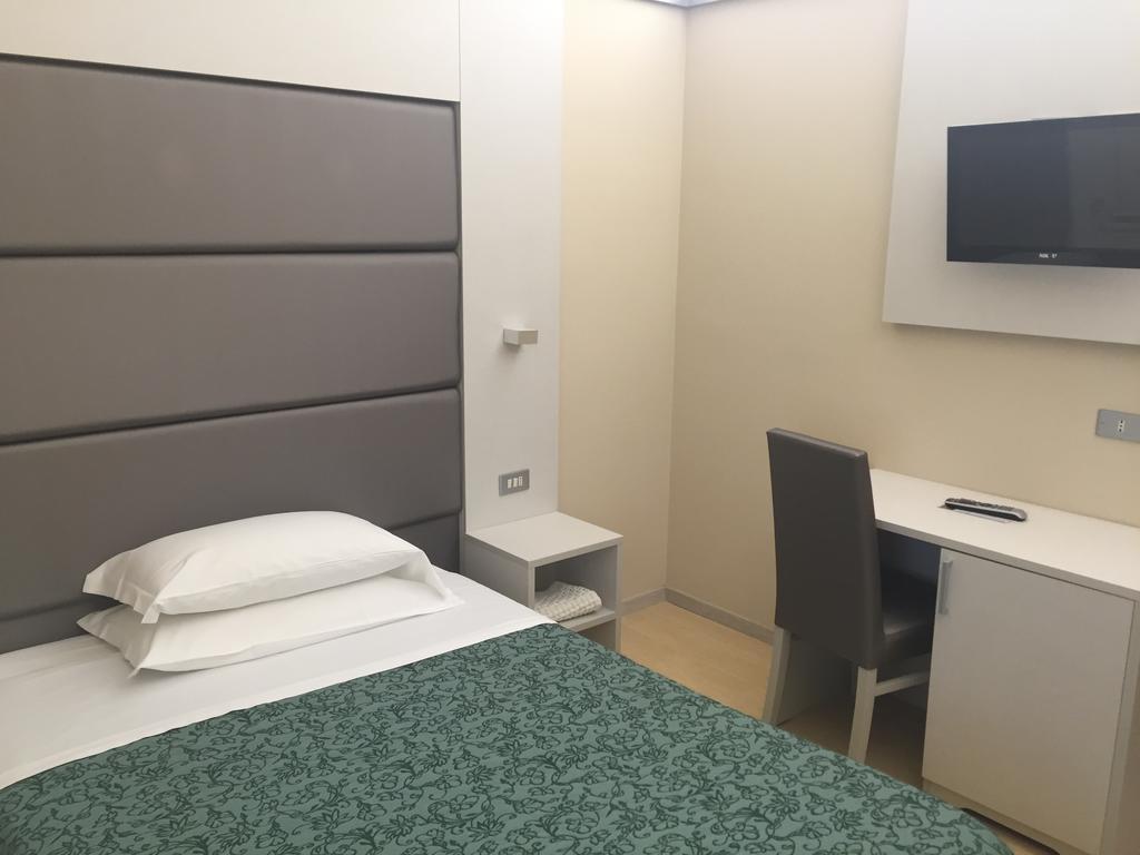 Hotel Elisabeth Due Фано Екстериор снимка