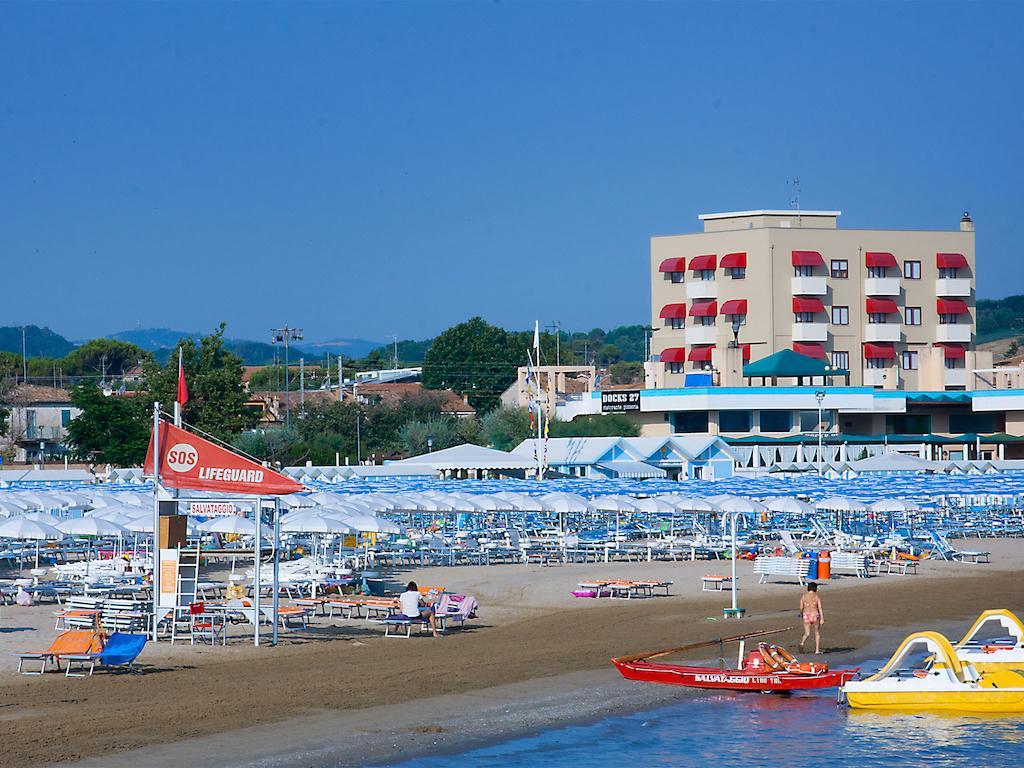 Hotel Elisabeth Due Фано Екстериор снимка